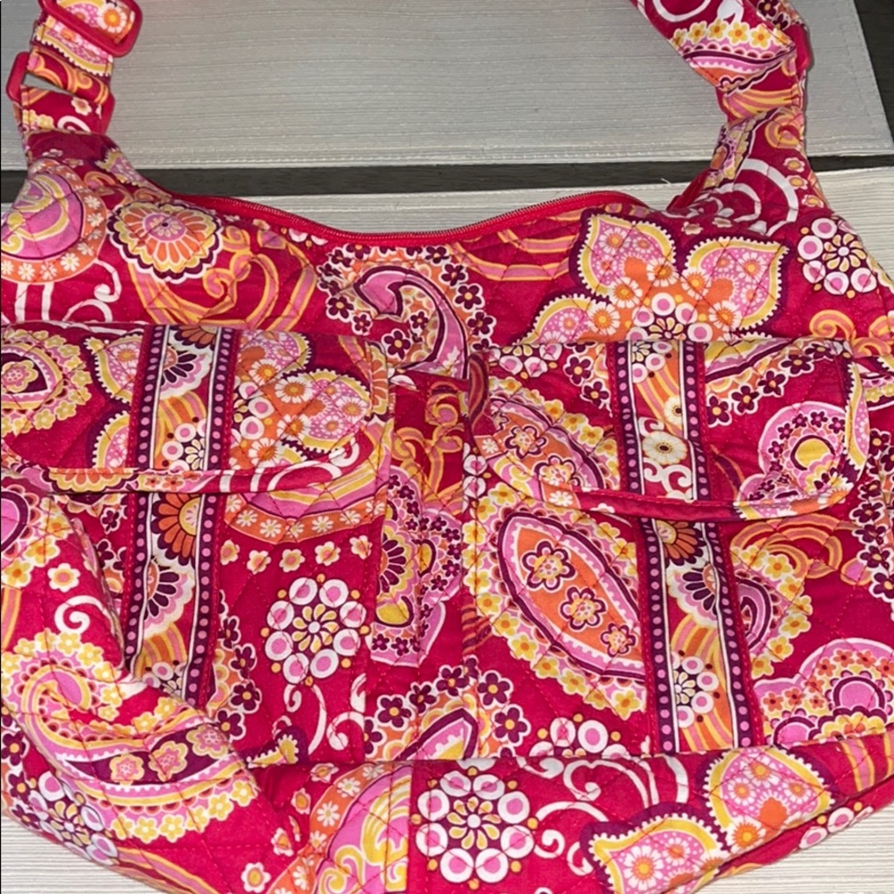 Vera Bradley raspberry fizz cargo sling